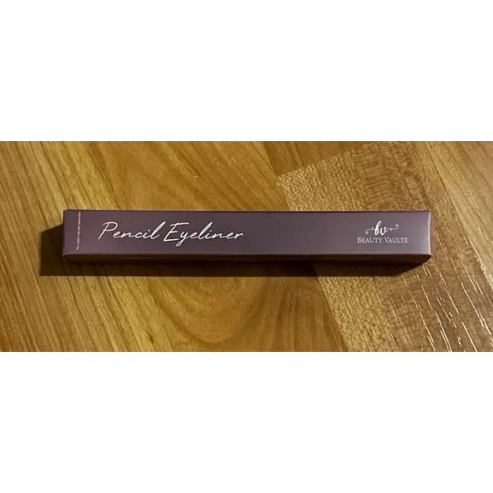 Beauty‎ Vaulte Eyeliner pencil in Purple